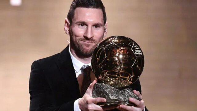Ballon d’Or 2021 Lionel Messi (1)